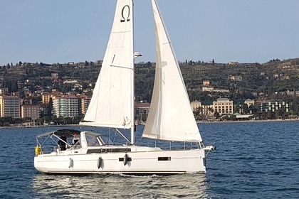 Hyra båt Segelbåt Bénéteau Oceanis 38 - 3 cab. Biograd na Moru