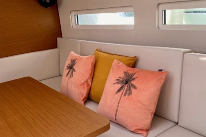 Sun Odyssey 410 2023