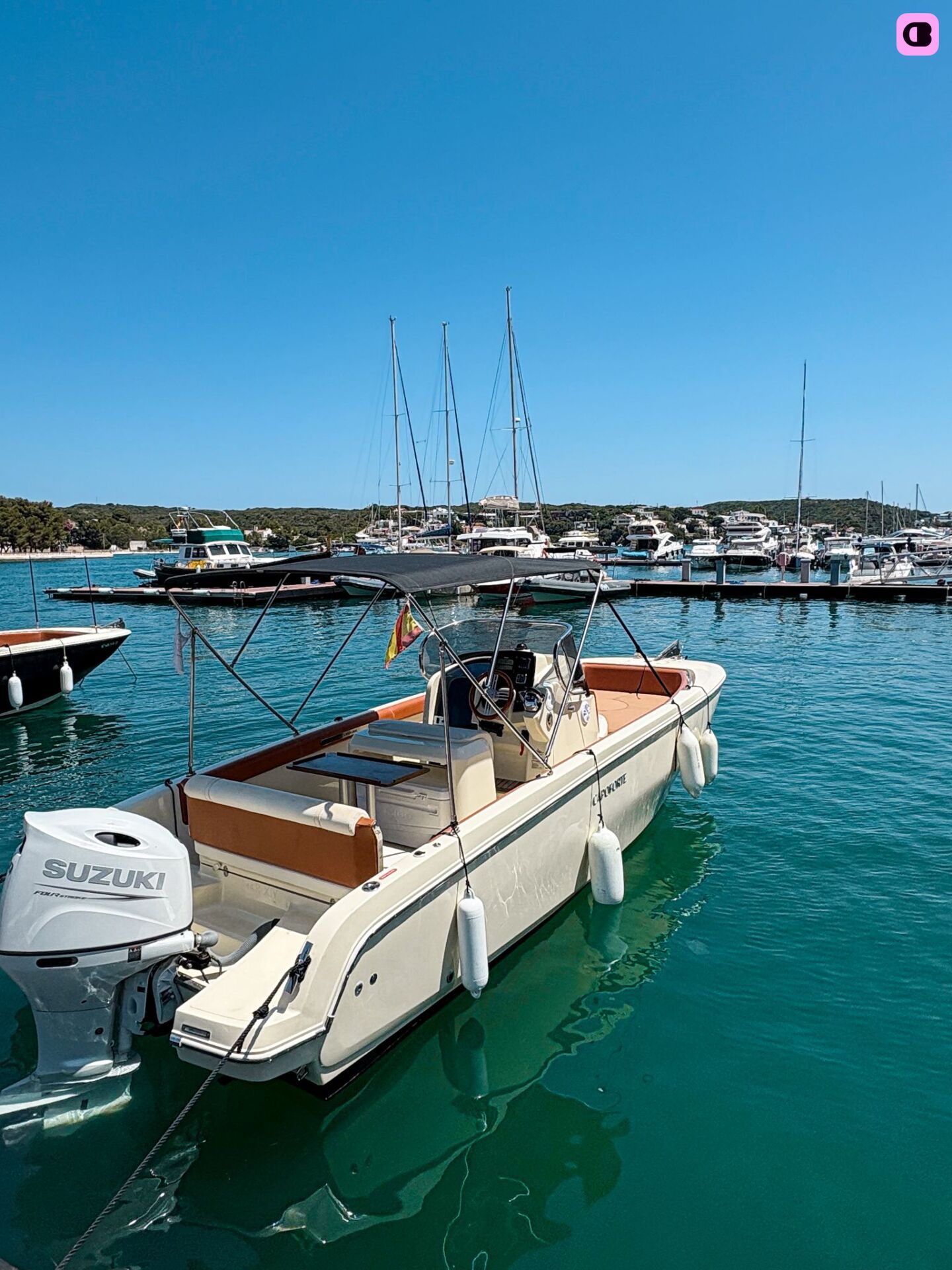 Bateau à moteur de 7.00