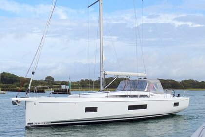 Charter Sailboat Beneteau Oceanis 51.1 Balearic Islands