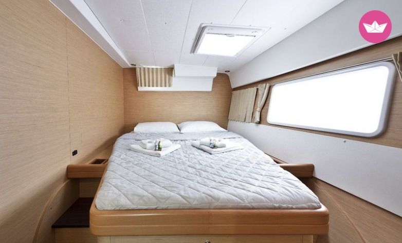 Hire Lagoon Lagoon 420