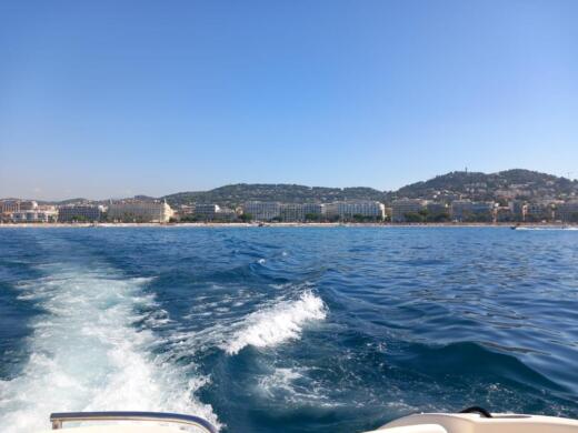 Cannes Motorboat Cranchi 39 Endurance alt tag text