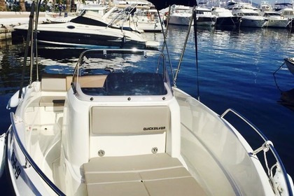 Boat without license 5 people