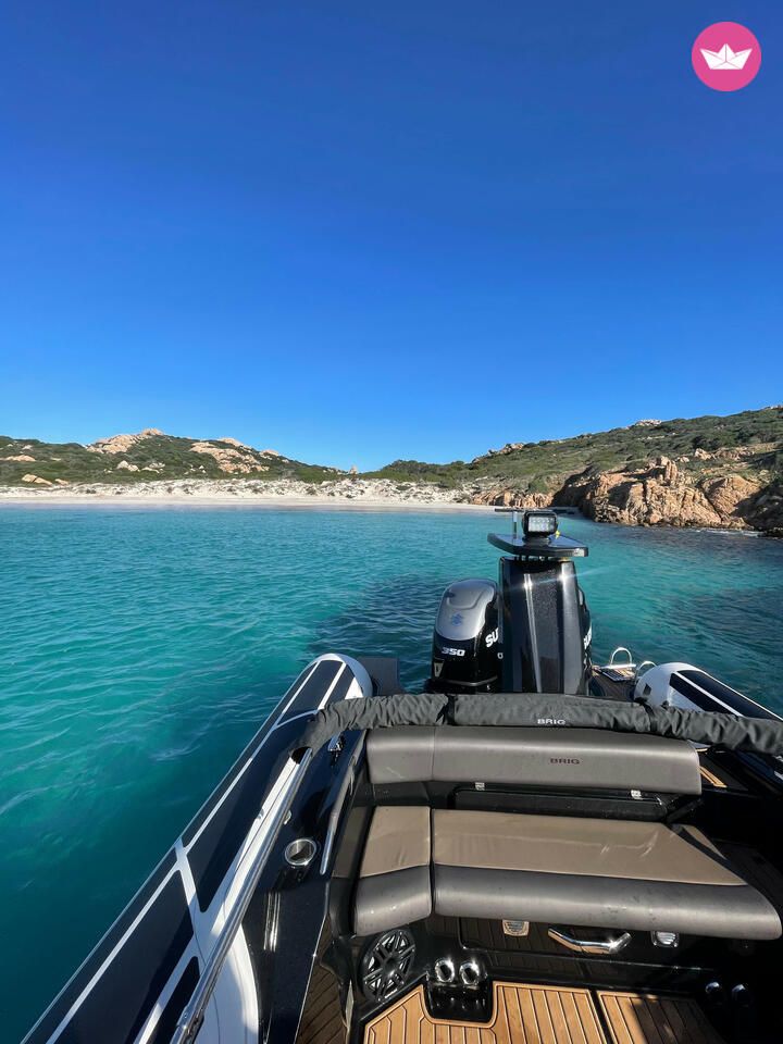 Bateau à moteur BRIG Eagle 10 700cv 4