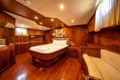 Gulet with 6 cabins