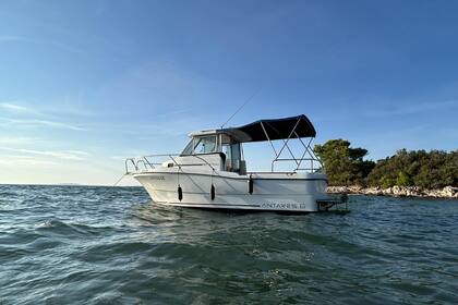Charter Motorboat Beneteau Antares Petrčane