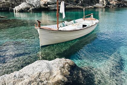 Custom classic boat