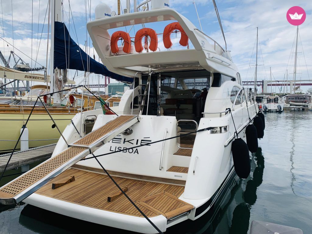 Azimut 55