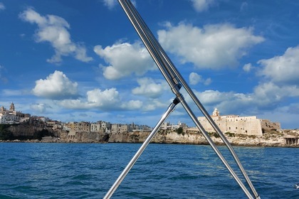 Tour Esclusivo in barca costa e grotte marine di Vieste