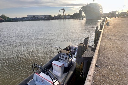 Explore Rotterdam's and its surroundings