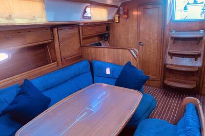 Bavaria 42 (2007) Yacht Charter in Salamina