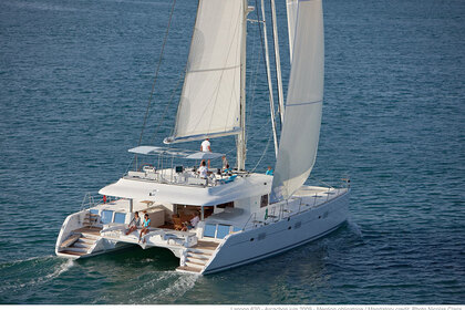 Location Catamaran Lagoon-Bénéteau Lagoon 620 - 6 + 2 cab. Port Charles Ornano