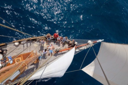 Bateau à voiles traditionnelles