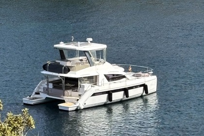 Catamaran MOTEUR LEOPARD 43 PC