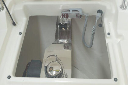 QUICKSILVER 875 SUNDECK