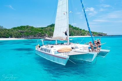 Nosy be Louez un Trimaran de croisière avec équipage à Nosy be (Madagascar)