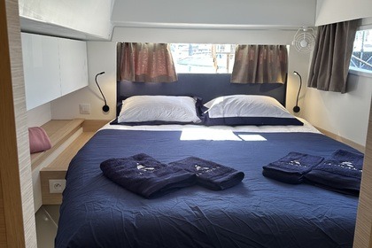 ?? Dream Cruise to the Grenadines and/or Dominica Catamaran IA Orana Experience a unique journey aboard our high-end catamaran, combining comfort and tropical adventure.