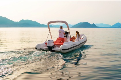 ICON 21 S con mesa de comedor