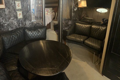 Luxurious Affordable 40ft Yacht