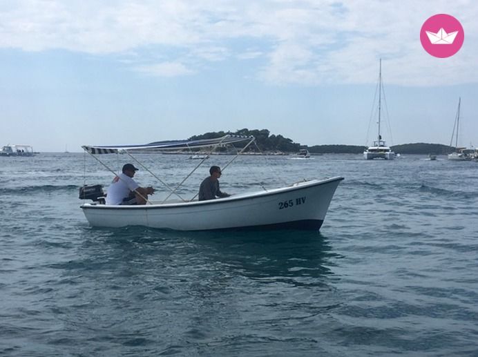 Charter Motorboat Pasara Boat Hvar