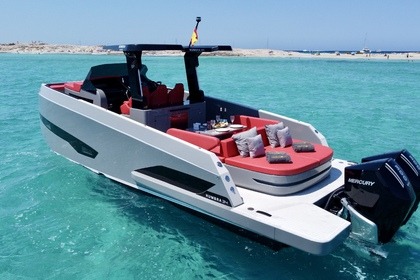 New Kumbra 34 in Ibiza town , 2025 – Marina Botafoch