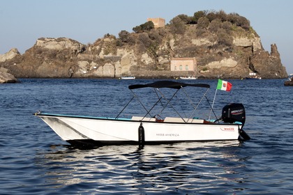 Location Bateau sans permis  Boston Whaler Currituck 17 Aci Trezza