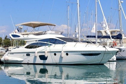 Charter Motorboat Azimut 47 Fly Antibes