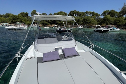 Hyra båt Motorbåt Jeanneau Cap Camarat 6.5 WA Antibes