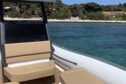 Чартер RIB (надувная моторная лодка) Nova Marine RH 800 Ле Праде