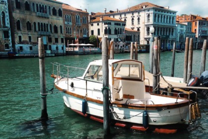 Hyra båt Båt utan licens  Sciallino e Patruno Sciallino 20 Venedig