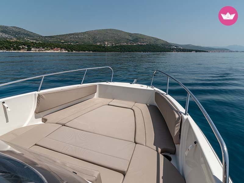 Charter Motorboat Quicksilver 755 Activ Open Split