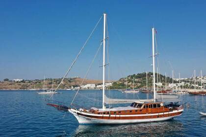 Charter Gulet Custom Made Luxury Yacht Bodrum