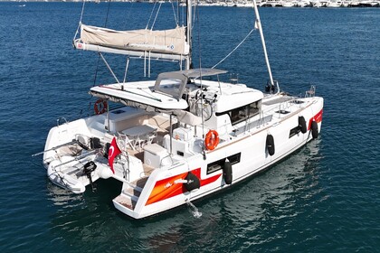 Charter Catamaran  Lagoon 40 Fethiye