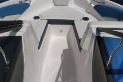 Regal  1900 Esx / 6 pax