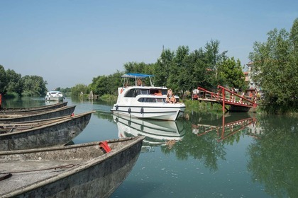 Charter Houseboat Houseboat Holidays Italia Minuetto 6 Casale sul Sile