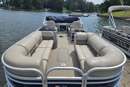 Partyboat river cruiser for 9 people