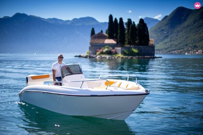 Hire Motorboat Smart Nautic AQ 540 Kotor