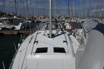 Hyra båt Segelbåt BENETEAU OCEANIS 48 Lefkáda
