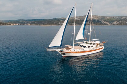 Hyra båt Guletbåt Custom Made Gulet Trogir