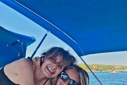 Beneteau First 42s7 - Traditionell sardisk mat ombord