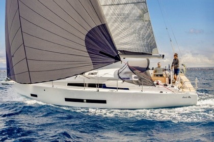 Charter Sailboat Hanse Hanse 360 Hamburg