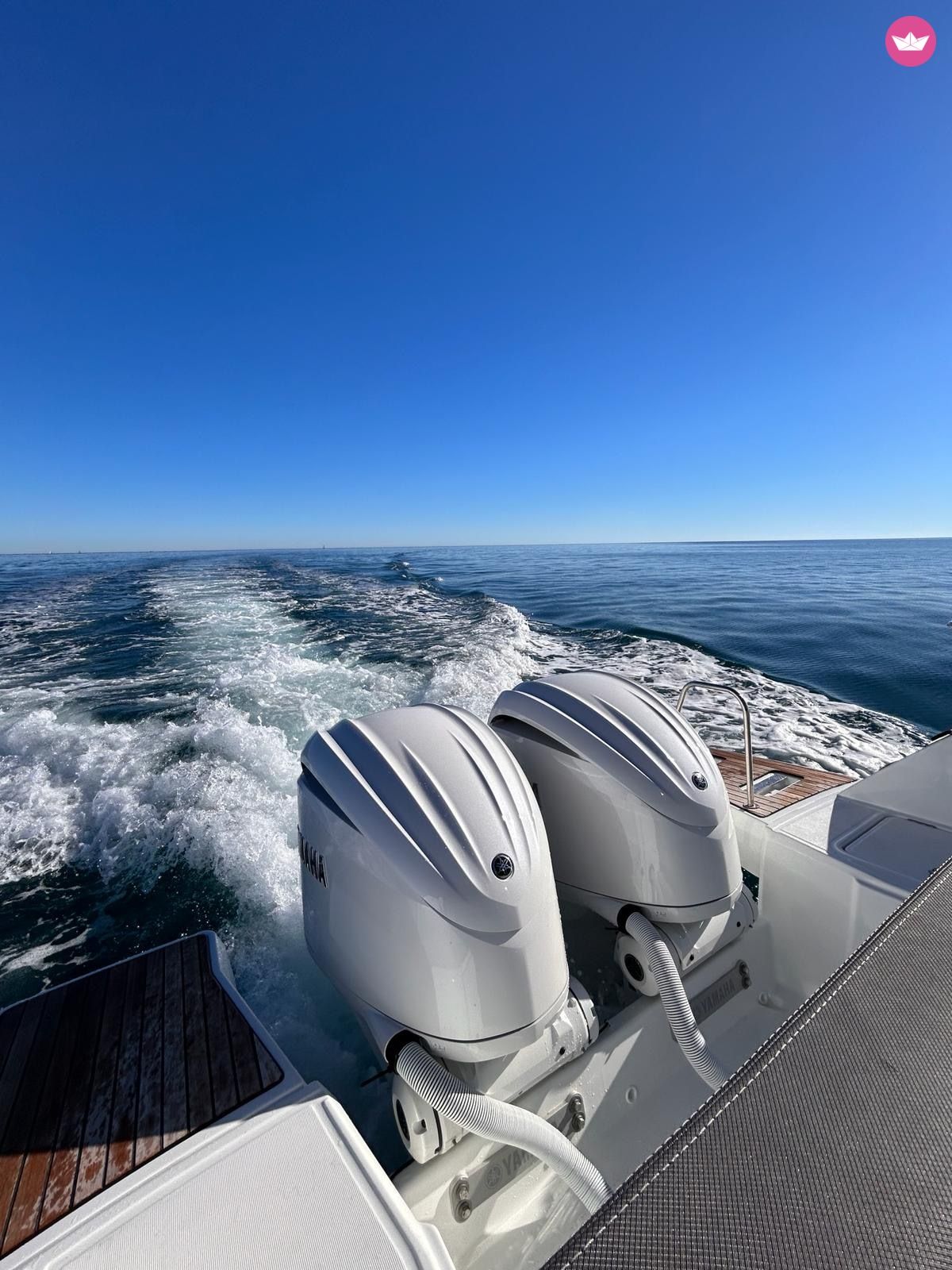 Bateau à moteur Jeanneau Cap Camarat 9.0 Cc 500cv 2