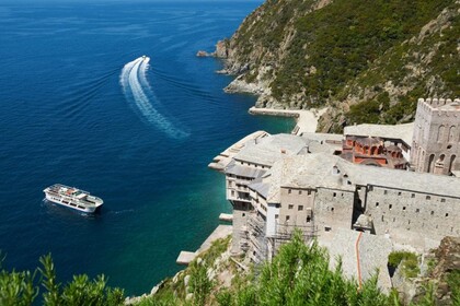 Hyra båt RIB-båt Sea Cruises to Athos Sea Cruises to Athos Nomós Thessaloníkis