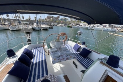 Hire Sailboat Beneteau Oceanis Clipper 361 Ibiza