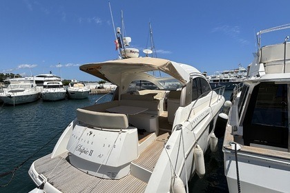 Miete Motorboot Jeanneau Prestige 38S Porto-Vecchio