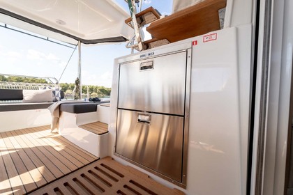 Verhuur Catamaran Lagoon-Bénéteau Lagoon 43 - 3 + 2 cab. Šibenik