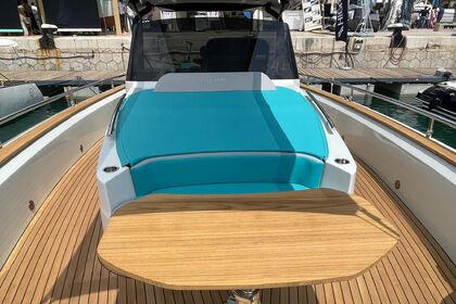 ¡Descubre la Italyure 38: Tu Experiencia de Lujo en el Mar te Espera!