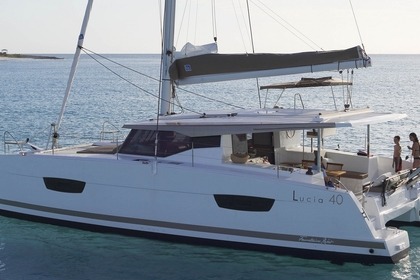 Hire Catamaran Fountaine Pajot Fountaine Pajot Lucia 40 - 4 cab. Saint-Raphaël