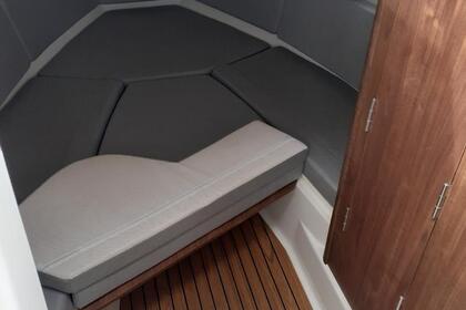 Activ 805 Sundeck