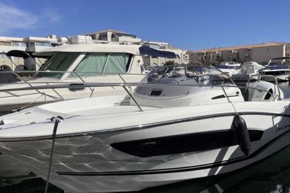 Rental Motorboat Jeanneau Cap Camarat 7.5 WA serie 2 Saint-Cyprien Plage